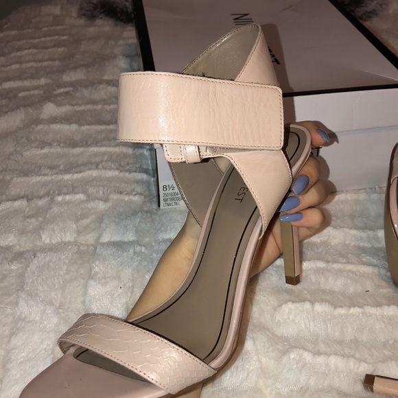 Nine West Leather Man Made High Heels - Picture 4 of 6